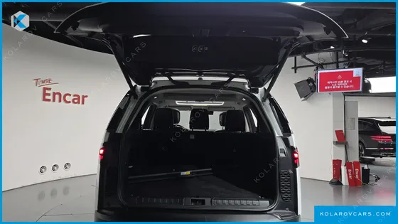 LAND ROVER DISCOVERY 2.0 P300 SE