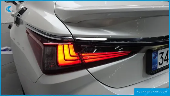 LEXUS ES LUXURY PLUS