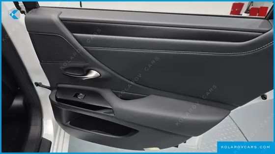 LEXUS ES LUXURY PLUS