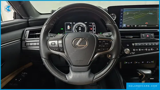 LEXUS ES LUXURY PLUS