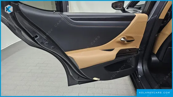 LEXUS ES LUXURY PLUS