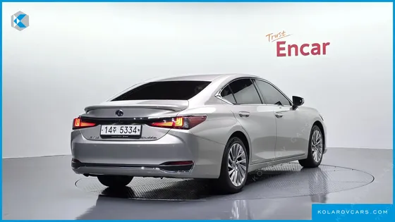 LEXUS ES LUXURY PLUS
