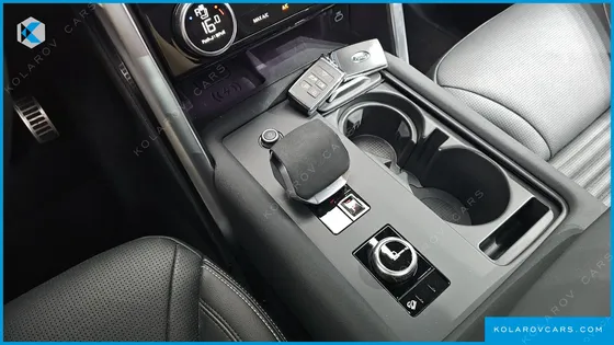 LAND ROVER DISCOVERY P360 R-DYNAMIC SE