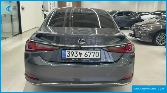 LEXUS ES EXECUTIVE