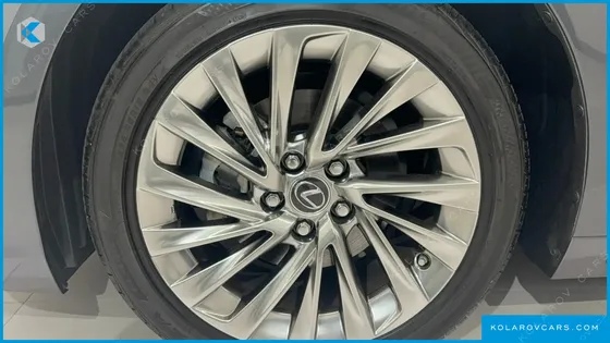LEXUS ES EXECUTIVE