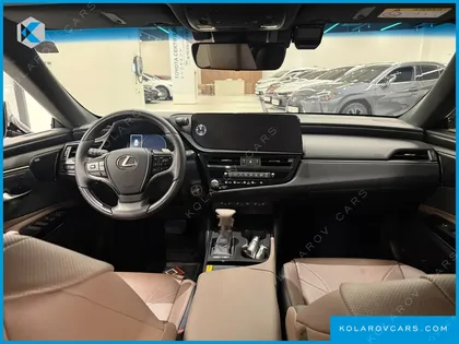 LEXUS ES EXECUTIVE