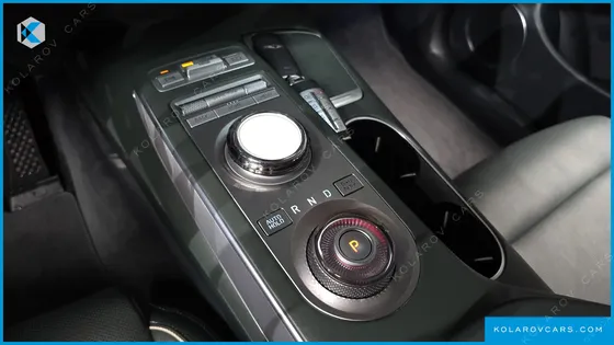 GENESIS GV70 E-AWD