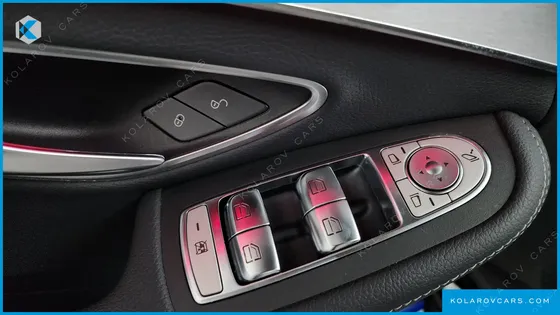 MERCEDES C-CLASS C300E 4MATIC AMG LINE