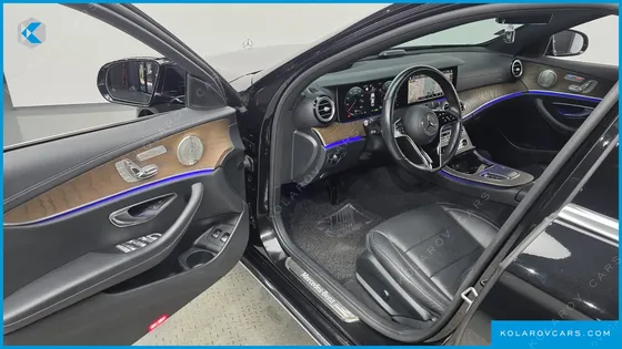 MERCEDES E-CLASS E300E 4MATIC EXCLUSIVE