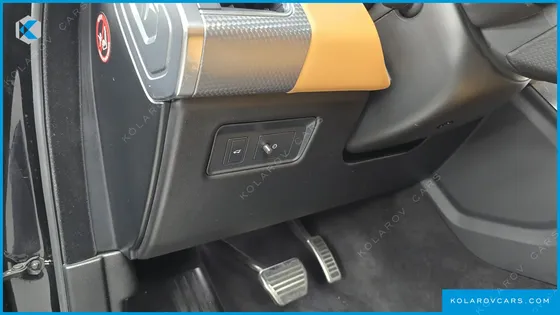 LAND ROVER RANGE ROVER SPORT D300 HSE DYNAMIC