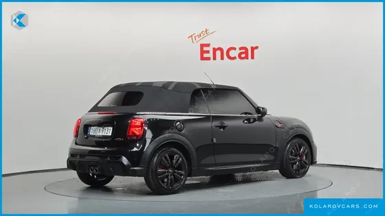 MINI COOPER CONVERTIBLE JCW