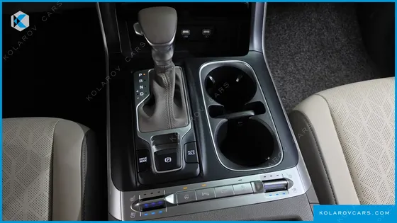 KIA CARNIVAL DIESEL 9-SEATER PRESTIGE