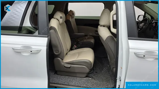 KIA CARNIVAL DIESEL 9-SEATER PRESTIGE