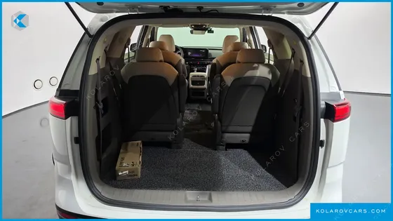 KIA CARNIVAL DIESEL 9-SEATER PRESTIGE