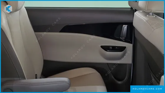 KIA CARNIVAL DIESEL 9-SEATER PRESTIGE