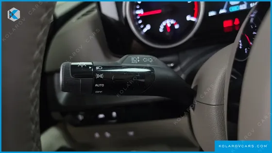 KIA CARNIVAL DIESEL 9-SEATER PRESTIGE