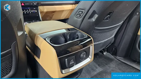 KIA CARNIVAL DIESEL 9-SEATER SIGNATURE
