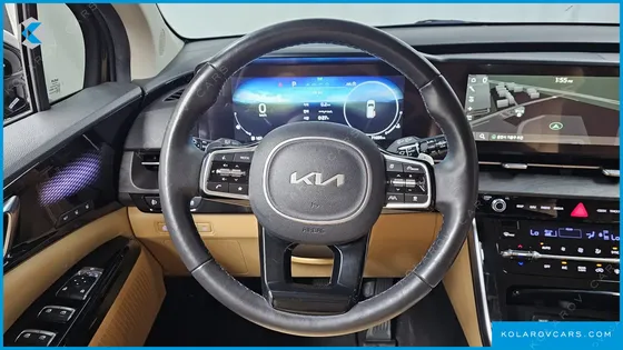 KIA CARNIVAL DIESEL 9-SEATER SIGNATURE