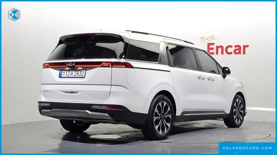 KIA CARNIVAL GASOLINE 9-SEATER SIGNATURE