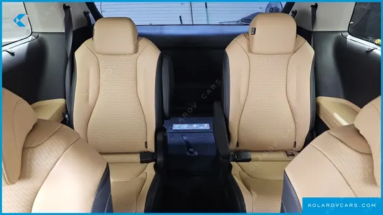 KIA CARNIVAL GASOLINE 9-SEATER SIGNATURE