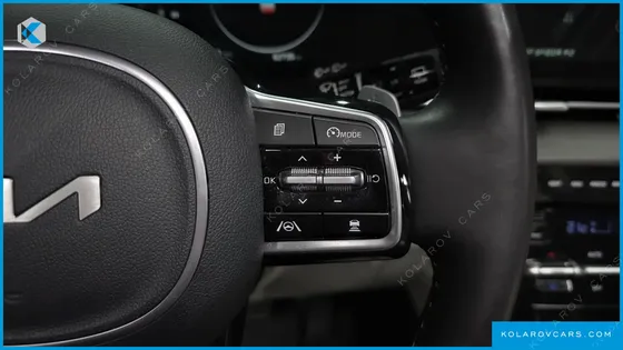 KIA CARNIVAL DIESEL 9-SEATER NOBLESSE