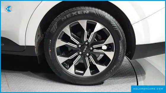 KIA CARNIVAL DIESEL 9-SEATER NOBLESSE