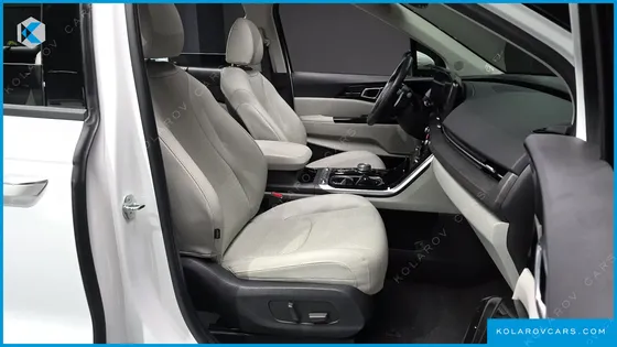 KIA CARNIVAL DIESEL 9-SEATER NOBLESSE