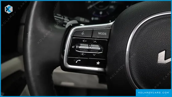 KIA CARNIVAL DIESEL 9-SEATER NOBLESSE