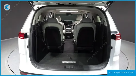 KIA CARNIVAL DIESEL 9-SEATER NOBLESSE