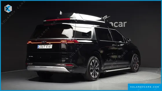 KIA CARNIVAL GASOLINE 7-SEATER SIGNATURE