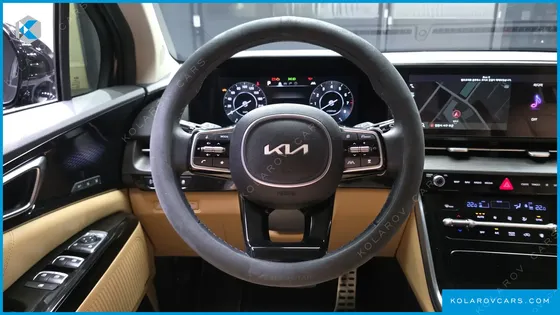 KIA CARNIVAL GASOLINE 7-SEATER SIGNATURE