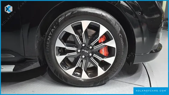 KIA CARNIVAL GASOLINE 7-SEATER SIGNATURE