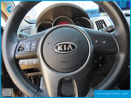 KIA FORTE 1.6 DEXLUE RED PREMIUM