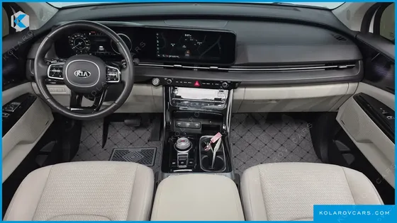 KIA CARNIVAL DIESEL 9-SEATER SIGNATURE