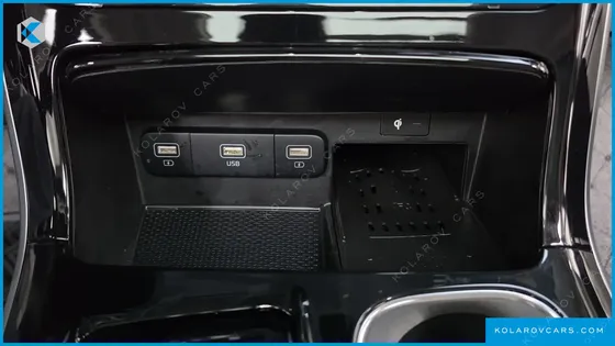 KIA CARNIVAL DIESEL 9-SEATER SIGNATURE