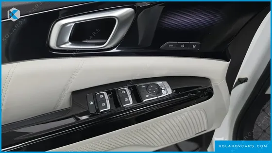 KIA CARNIVAL DIESEL 9-SEATER SIGNATURE
