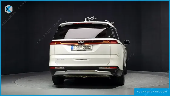 KIA CARNIVAL GASOLINE 7-SEATER SIGNATURE