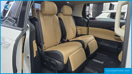 KIA CARNIVAL GASOLINE 7-SEATER SIGNATURE