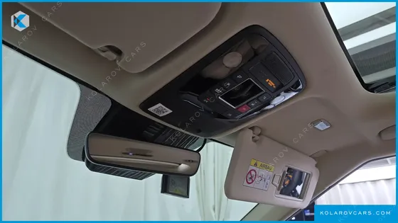 KIA CARNIVAL GASOLINE 7-SEATER SIGNATURE