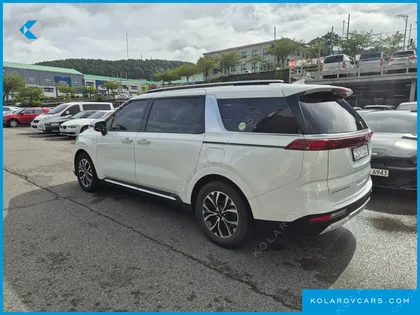 KIA CARNIVAL DIESEL 9-SEATER NOBLESSE
