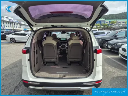 KIA CARNIVAL DIESEL 9-SEATER NOBLESSE