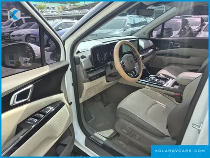 KIA CARNIVAL DIESEL 9-SEATER NOBLESSE