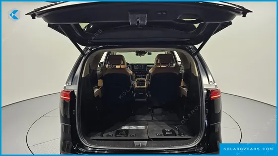 KIA CARNIVAL DIESEL 7-SEATER NOBLESSE