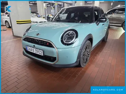 MINI COOPER 5 DOOR FAVOURED
