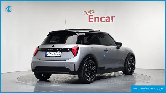 MINI COOPER FAVOURED