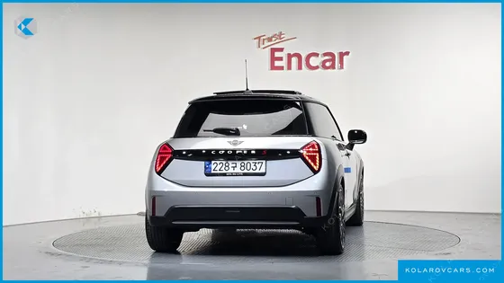 MINI COOPER FAVOURED