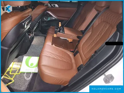 BMW X6 M50I