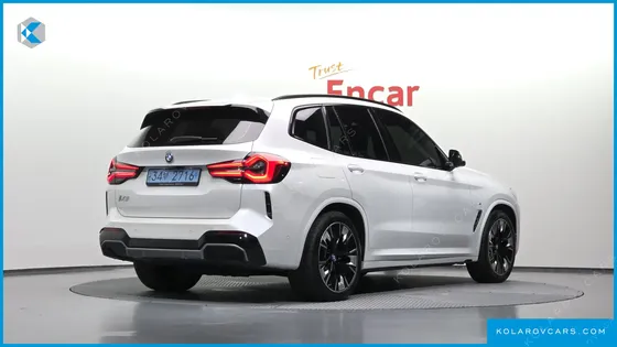 BMW IX3 M SPORTS