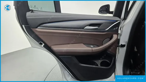 BMW IX3 M SPORTS