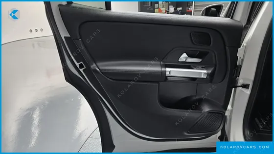 MERCEDES EQB EQB300 4MATIC AMG LINE